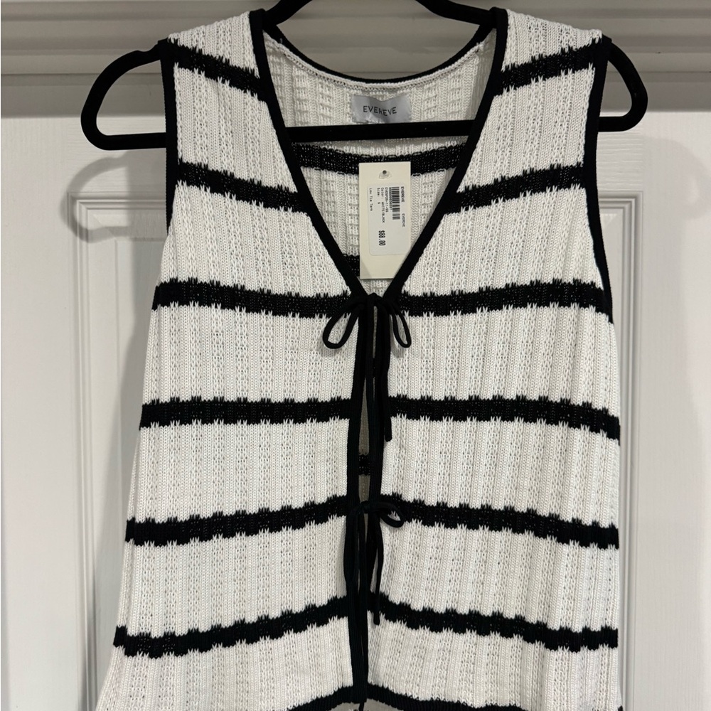 Evereve Black and White Knit Vest